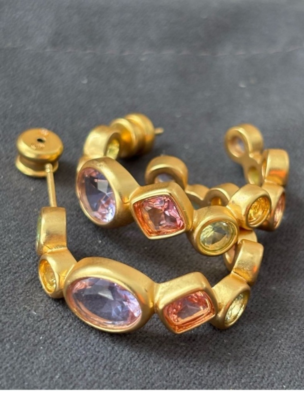 nwot Julie Vos Gold Bracelet with Lavender and Pink Stones